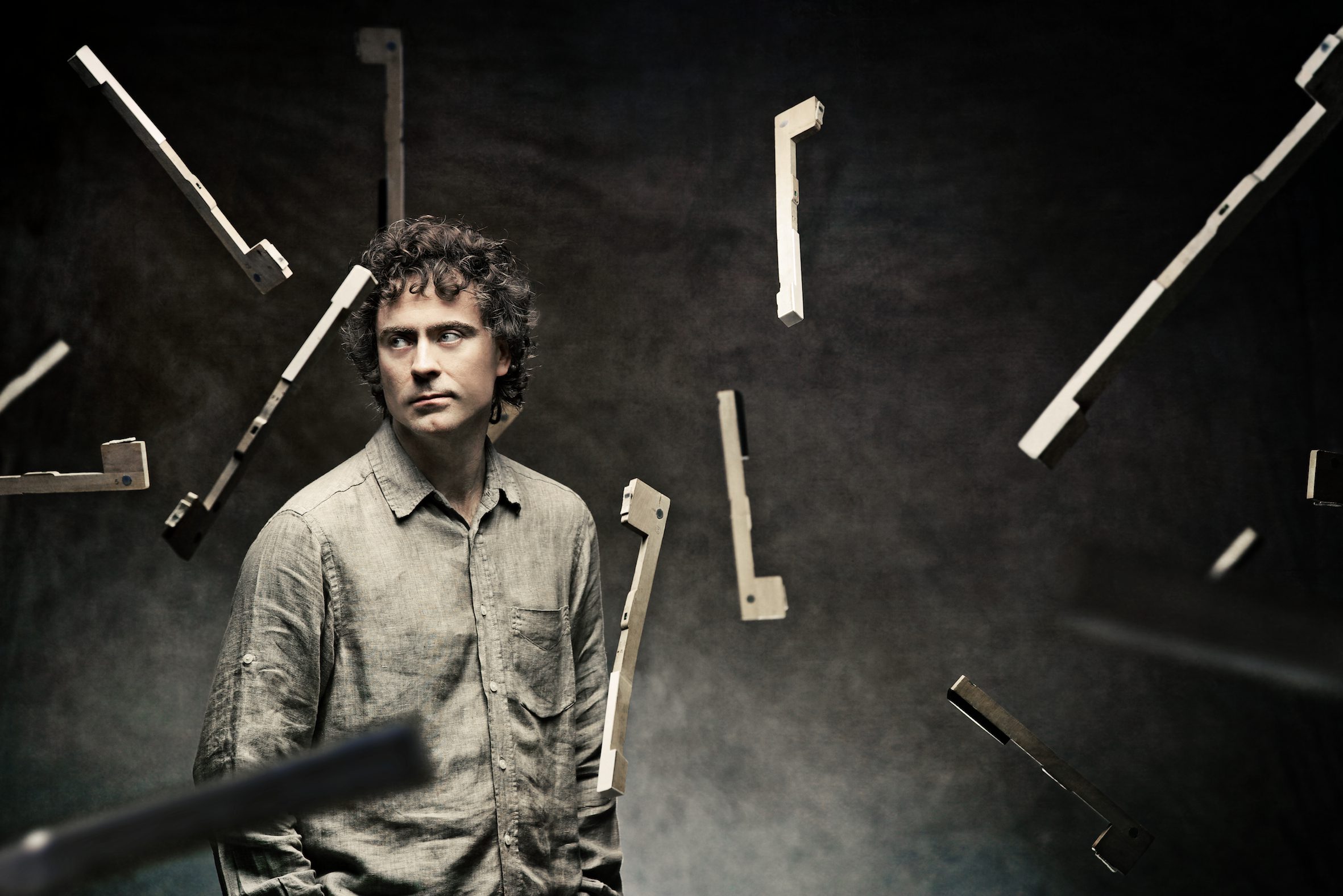 Cartel del evento «Paul Lewis»